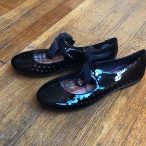 Born Jerrica black patent flats womens 7.5